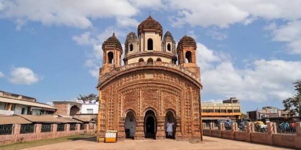মকর সংক্রান্তির মাহেন্দ্রক্ষণ, পুণ্যস্নানের ভিড় জয়দেব কেন্দুলির অজয় নদে