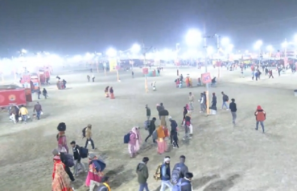 মকর সংক্রান্তিতে প্রয়াগের সঙ্গমে পুণ্যস্নান ভক্তদের, আঁটোসাঁটো নিরাপত্তা