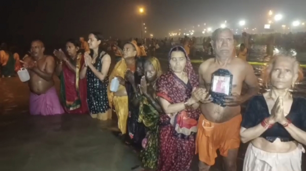 (আপডেট )মকর সংক্রান্তির পুণ্যলগ্নে গঙ্গাসাগরে লক্ষ লক্ষ ভক্তের মহাস্নান