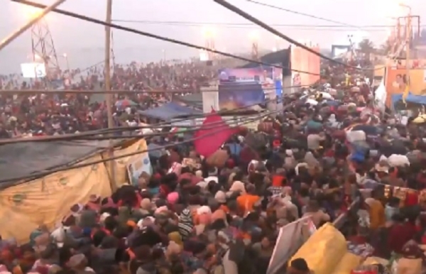 গঙ্গাসাগরে পুণ্যস্নান ভক্তদের, ভিড়ের স্রোতে জমজমাট মিলনভূমি