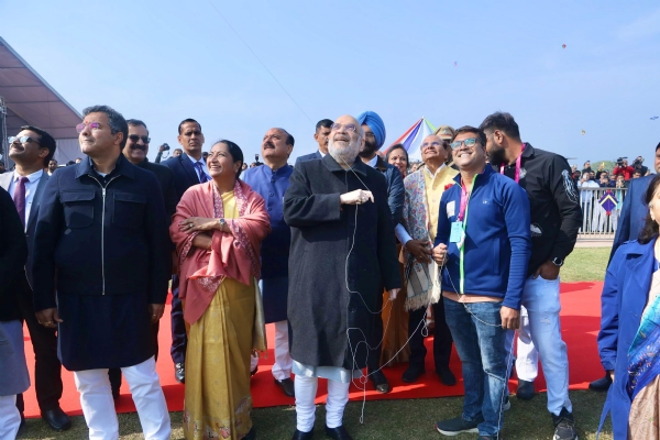 দিল্লিতে আন্তর্জাতিক পতঙ্গ উৎসব উদ্বোধন, মুখ্যমন্ত্রী রেখা গুপ্তার শিশু স্মৃতির উচ্ছ্বাস