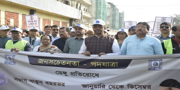 শহর জুড়ে ডেঙ্গু মোকাবিলায় সচেতনতা অভিযানে সামিল মহানাগরিক
