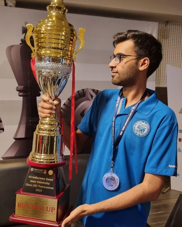 আরিয়ান ভার্শনি ভারতের ৯২তম দাবা গ্র্যান্ডমাস্টার হয়েছেন