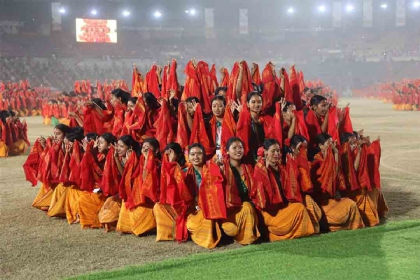 বাগুরুম্বা দহৌ-এ ফুলের আকৃতি