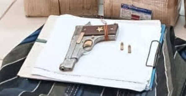 দুই যুবক গ্রেফতার