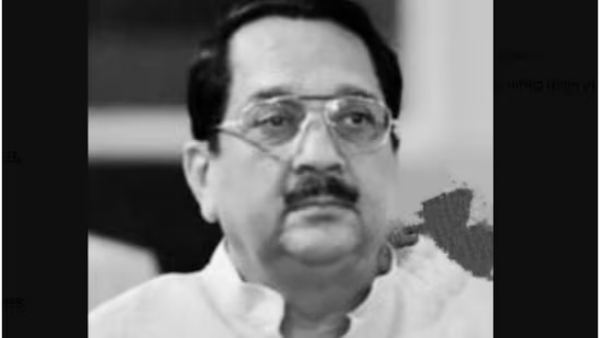 প্রয়াত মহারাষ্ট্রের প্রাক্তন মন্ত্রী রাজ কে পুরোহিত, শোকাহত ফড়নবিস