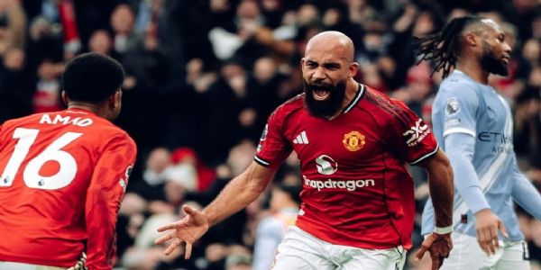 ইংলিশ প্রিমিয়ার লিগ: ক্যারিকের ইউনাইটেডের কাছে নাস্তানাবুদ ম্যানচেস্টার সিটি