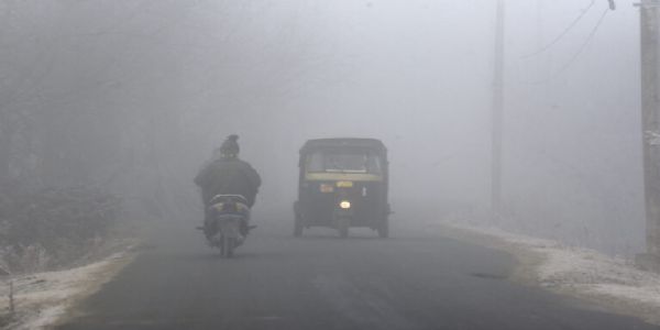 কাশ্মীরে শীতের দাপট আরও তীব্র, সোনমার্গে তাপমাত্রা নামল মাইনাস ৮.৯ ডিগ্রিতে