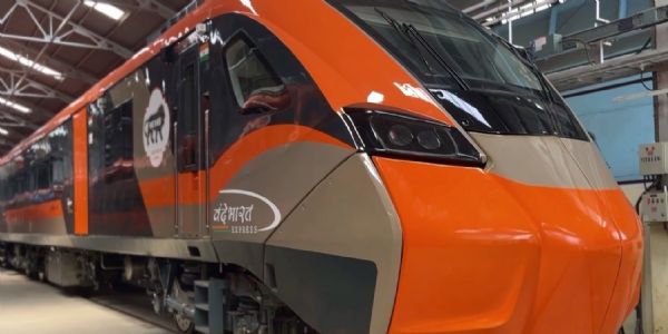 দেশের প্রথম বন্দে ভারত স্লিপার ট্রেন পশ্চিমবঙ্গে, রেল কর্তৃপক্ষের ঘোষণা