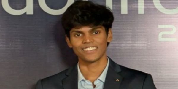 আড়াই কোটির চাকরির প্রস্তাব পেলেন আইআইটি হায়দরাবাদের পড়ুয়া