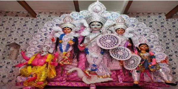 রাজ্যের ব্যতিক্রমী সরস্বতী পুজো বাঁকুড়ার রতনপুর গ্রামে