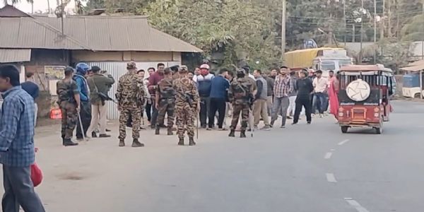 কৈলাসহরে দুই গোষ্ঠীর সংঘর্ষ, পুলিশের লাঠিচার্জ ও শূন্যে গুলি