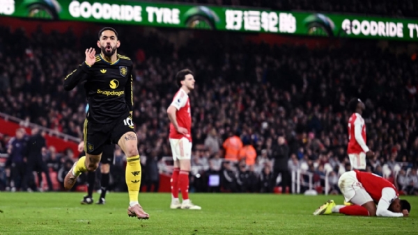 শেষ মুহূর্তের গোলে জয় পেল ইউনাইটেড,পৌঁছে গেল শীর্ষ চারে শেষ মুহূর্তের গোলে জয় পেল ইউনাইটেড,পৌঁছে গেল শীর্ষ চারে