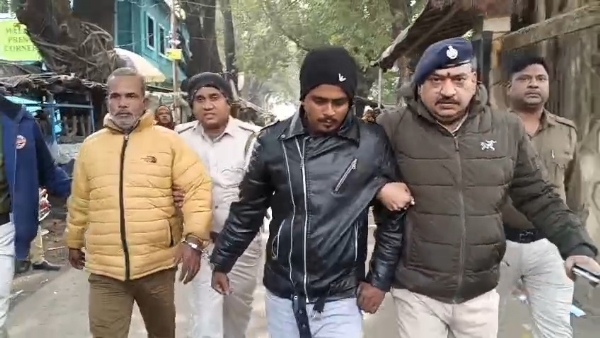 গ্রেফতার দুই