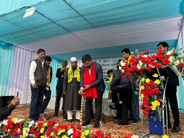 স্বদেশী মেলার উদ্বোধনী অনুষ্ঠান স্বদেশী মেলার উদ্বোধনী অনুষ্ঠান