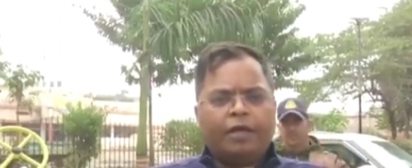 ইন্দোরে জল দূষণের কারণ খুঁজছে প্রশাসন, হাসপাতালে ভর্তি ১৪২ জন ইন্দোরে জল দূষণের কারণ খুঁজছে প্রশাসন, হাসপাতালে ভর্তি ১৪২ জন