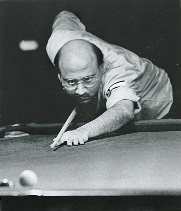 প্রাক্তন বিশ্ব বিলিয়ার্ডস চ্যাম্পিয়ন মনোজ কোঠারি মারা গেলেন প্রাক্তন বিশ্ব বিলিয়ার্ডস চ্যাম্পিয়ন মনোজ কোঠারি মারা গেলেন