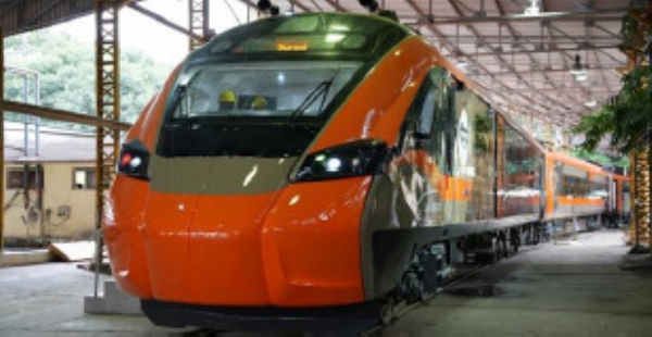 বন্দে ভারত বন্দে ভারত