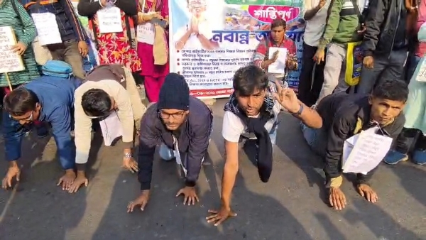 হামাগুড়ি হামাগুড়ি