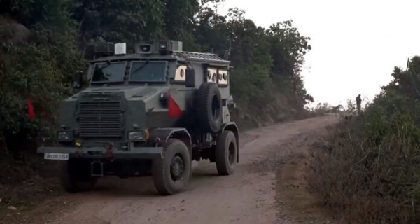 কাঠুয়ায় জঙ্গি দমনে ফের তল্লাশি অভিযান, আহত এক নিরাপত্তারক্ষী কাঠুয়ায় জঙ্গি দমনে ফের তল্লাশি অভিযান, আহত এক নিরাপত্তারক্ষী