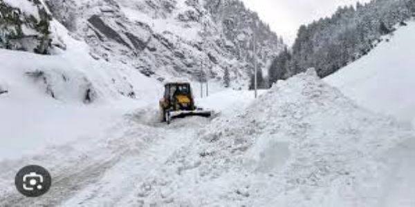 আবহাওয়ার অবনতি, ডাকসুম–সিন্থন সড়কপথে বন্ধ যান চলাচল