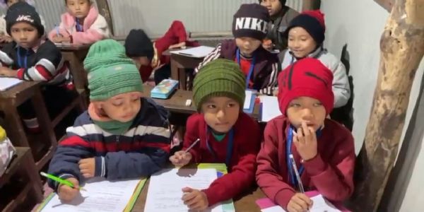 শীতপ্রবাহ উপেক্ষা করে তেলিয়ামুড়ায় প্রাক-প্রাথমিক স্কুলে পরীক্ষা নেওয়ায় চাঞ্চল্য