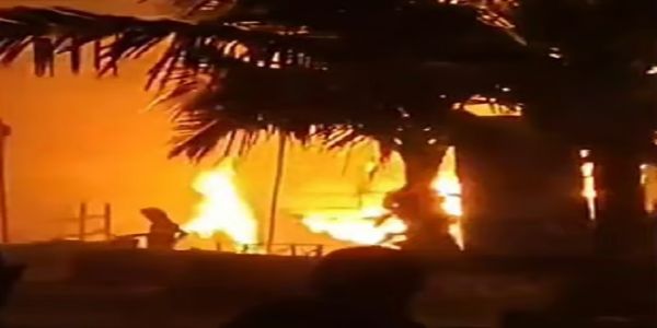 শুরুতেই বিপত্তি! গঙ্গাসাগরে একাধিক অস্থায়ী ছাউনিতে আগুন