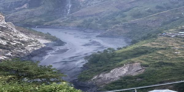 নেপালের বুড়ি গণ্ডকী নদীতে বিধ্বংসী হড়পা বান, জারি চরম সতর্কতা