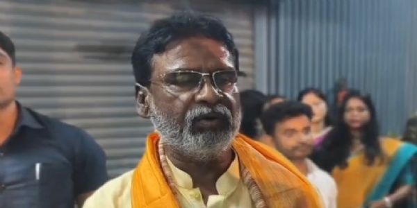 আরএসএসের স্কুলে প্রশিক্ষণ দিয়ে গুন্ডা তৈরি করা হয়, মালদায় বিস্ফোরক অভিযোগ বিকাশরঞ্জনের, পাল্টা কটাক্ষ বিজেপির