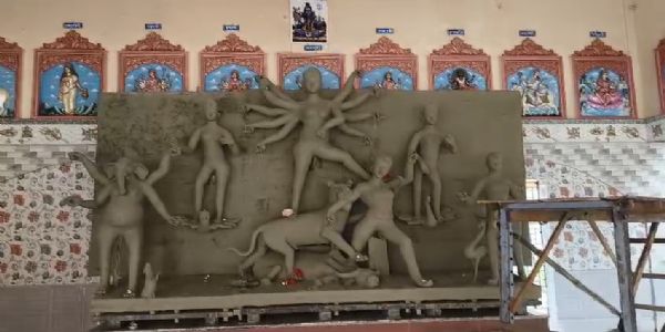 মায়ের চোখের জল মোছাতেই দুর্গাপুজোর সূচনা, নন্দকুমারের ব্যবত্তাবাটিতে ৪০০ বছরের ঐতিহ্য