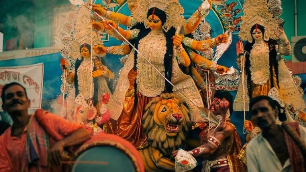 মহাসপ্তমীর পুণ্যলগ্নে দেবীবন্দনা