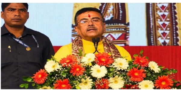 চোরবাগান দুর্ঘটনা: মৃতদের পরিবারের সঙ্গে দেখা করলেন মুখ্যমন্ত্রী শুভেন্দু অধিকারী, অনাথ শিশুর দায়িত্ব নেওয়ার পাশাপাশি দিলেন চাকরির ঘোষণা