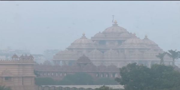 দিল্লিতে খারাপ হচ্ছে বাতাসের গুণমান, একাধিক এলাকায় বায়ুসূচক ‘মন্দ’ পর্যায়ে