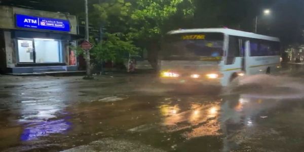 ভারী বৃষ্টির সতর্কতা, পুদুচেরি ও তামিলনাড়ুর থুথুকুডিতে স্কুল ছুটি ঘোষণা