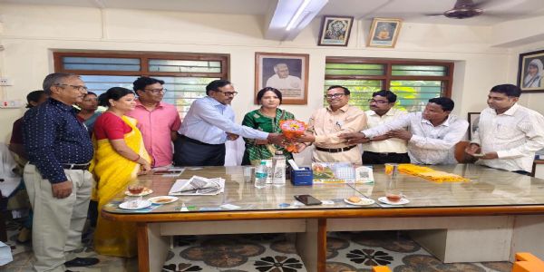 রঘুনাথ আয়ুর্বেদ মহাবিদ্যালয় ও হাসপাতাল পরিদর্শনে স্বাস্থ্য প্রতিমন্ত্রী সুমনা সরকার