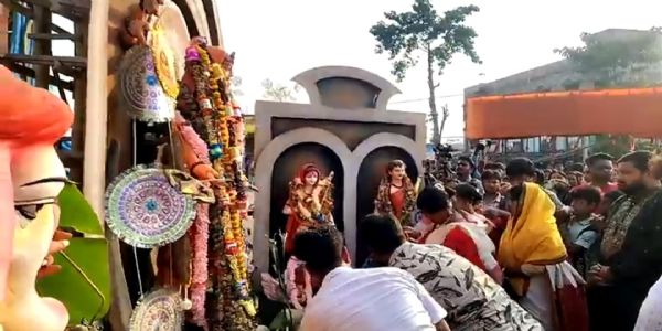 পুরশুড়া ও আরামবাগ বিধানসভার উদ্যোগে দুর্গাপ্রতিমা নিরঞ্জন শোভাযাত্রা, উপস্থিত দুই বিধায়ক