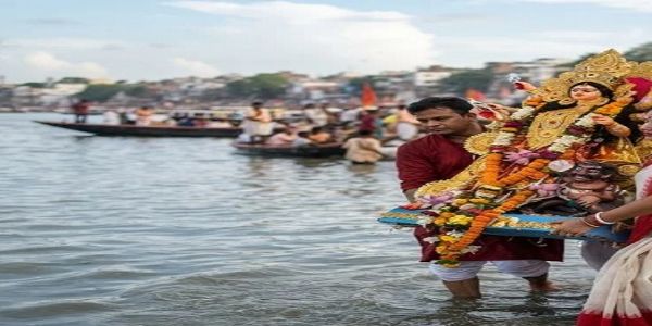দুর্গাপ্রতিমা বিসর্জনে মুখ্যমন্ত্রীর নির্দেশ ঘিরে তুঙ্গে বিতর্ক, পুলিশের ভূমিকা স্পষ্ট করলেন কমিশনার অজয় নন্দা