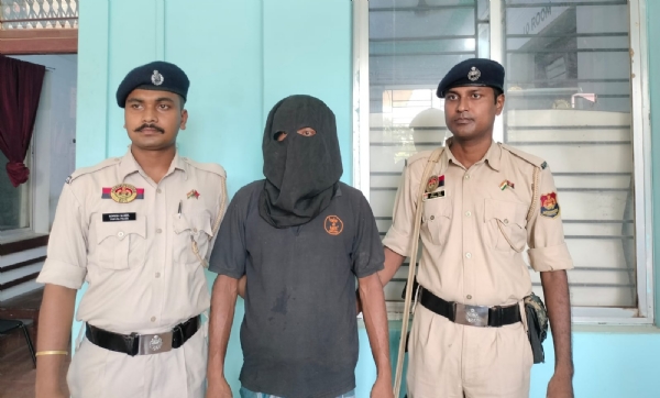 বাংলাদেশি গ্রেফতার বাংলাদেশি গ্রেফতার