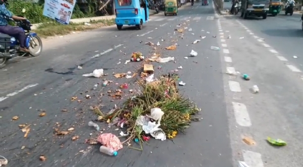 ভিআইপি রোডে আবর্জনা