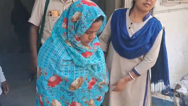 টোটো চালকের স্ত্রী গ্রেফতার