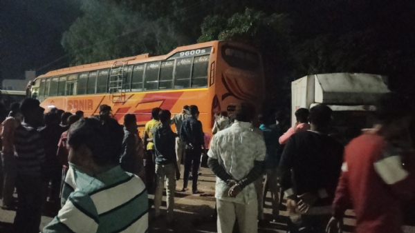 কামারপুকুর বাসস্ট্যান্ডে  দেহ উদ্ধার ঘিরে চাঞ্চল্য
