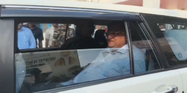 (আপডেট)গঙ্গার ভাঙন রুখতে বড় উদ্যোগের আশ্বাস, মালদায় মুখ্যসচিবের বৈঠক