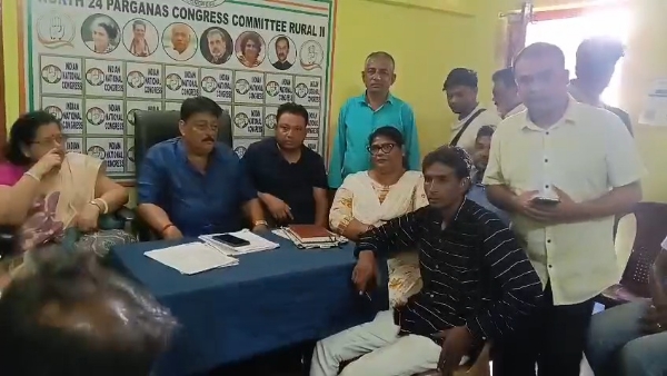 দিল্লিতে প্রতিবাদে যোগদান