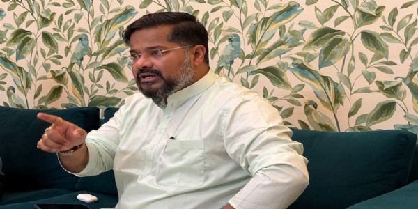 রেশনসামগ্রী বিতর্কে ফের বিরোধী দলনেতাকে নিশানা খাদ্যমন্ত্রীর