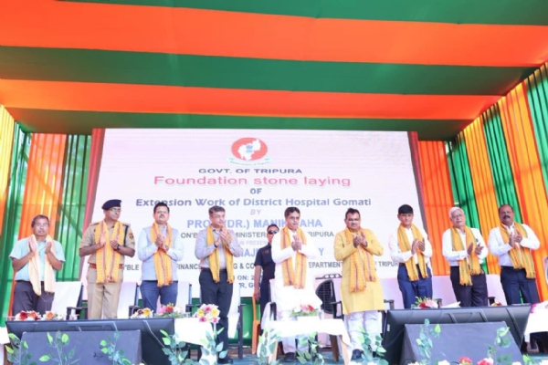 অনুষ্ঠানে মুখ্যমন্ত্রী সহ অন্যান্যরা