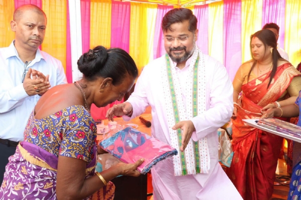 খাদ্যমন্ত্রী সুশান্ত চৌধুরী