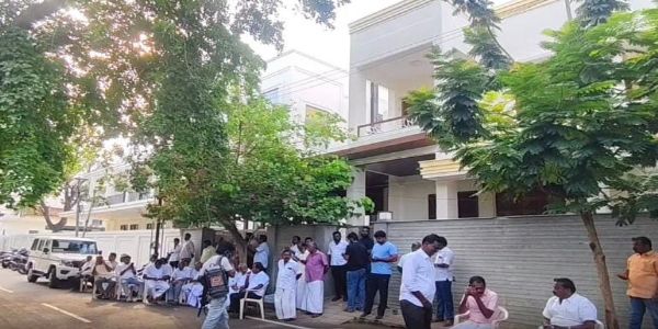 তামিলনাড়ুর প্রাক্তন মন্ত্রী কে এন নেহরুর ২৫টি ঠিকানায় ডিভিএসি-র তল্লাশি