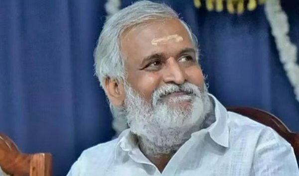পুলিশের অসদাচরণ মামলায় থানায় হাজিরা দিলেন তামিলনাড়ুর প্রাক্তন মন্ত্রী শেখর বাবু