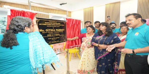লিলুয়া ওয়ার্কশপ পরিদর্শনে পূর্ব রেলের জেনারেল ম্যানেজার, পরিকাঠামো উন্নয়ন ও কর্মদক্ষতা বৃদ্ধিতে জোর