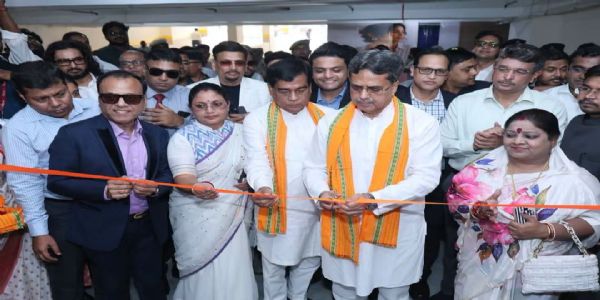 যানজট কমাতে আগরতলায় নবনির্মিত মাল্টিলেভেল কার পার্কিং ও বাণিজ্যিক কমপ্লেক্সের উদ্বোধন